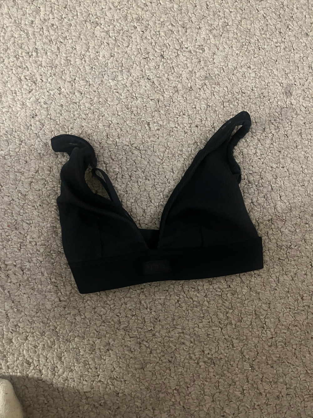 SKIMS women's triangle plunge bralette - Picture 1 of 7